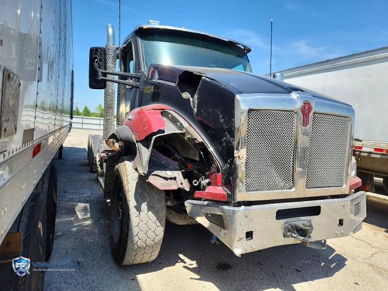 2024 KENWORTH T880 SEMI TRUCK – Lot 54387166 auction photo