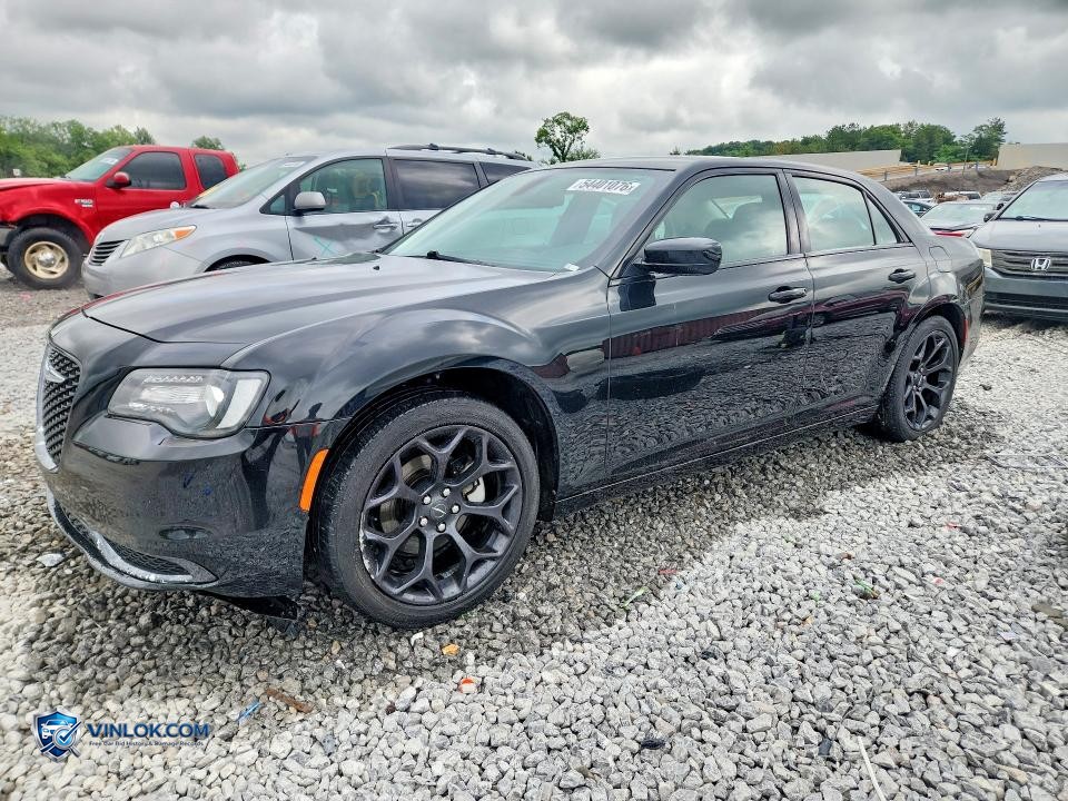 2019 CHRYSLER 300 TOURING – Lot 54401076 auction photo