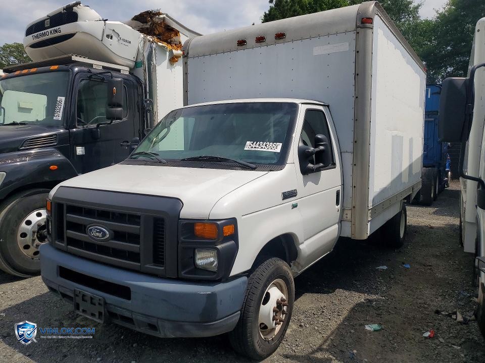 2012 FORD ECONOLINE E350 SUPER DUTY CUTAWAY VAN – Lot 54434386 auction photo