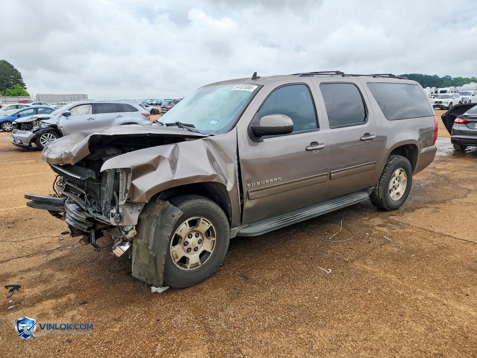 2013 CHEVROLET SUBURBAN C1500 LS – Lot 54451956 auction photo