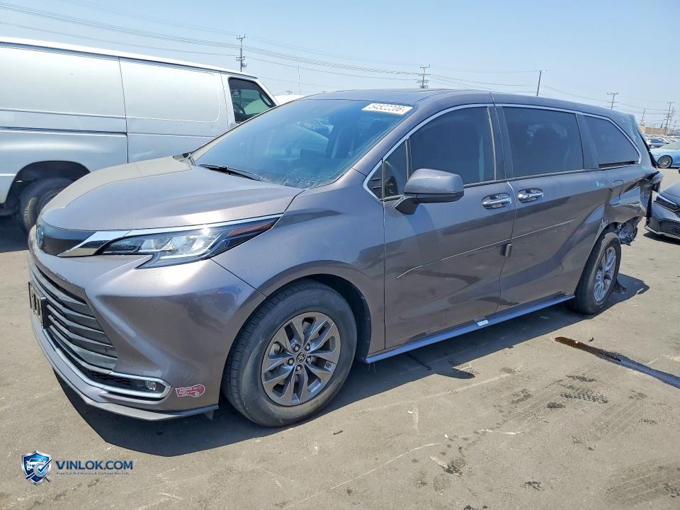 2023 TOYOTA SIENNA XLE – Lot 54522206 auction photo