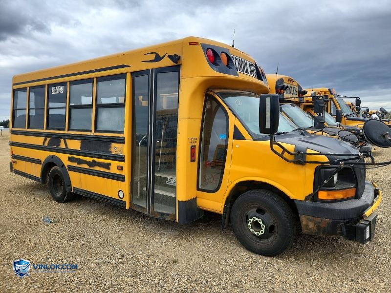 2011 GMC SAVANA CUT - SCHOOL BUS – Lot 54526966 auction photo