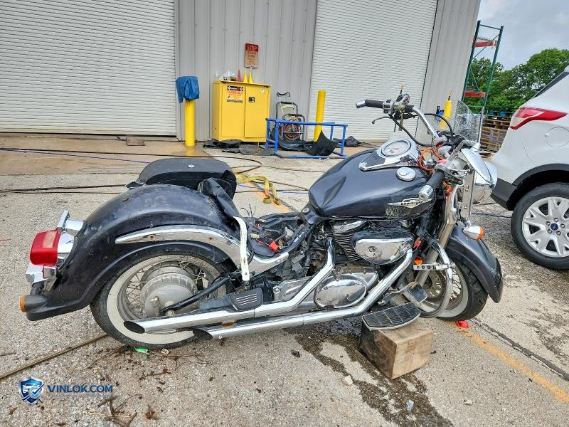 2006 SUZUKI C50 – Lot 54548926 auction photo