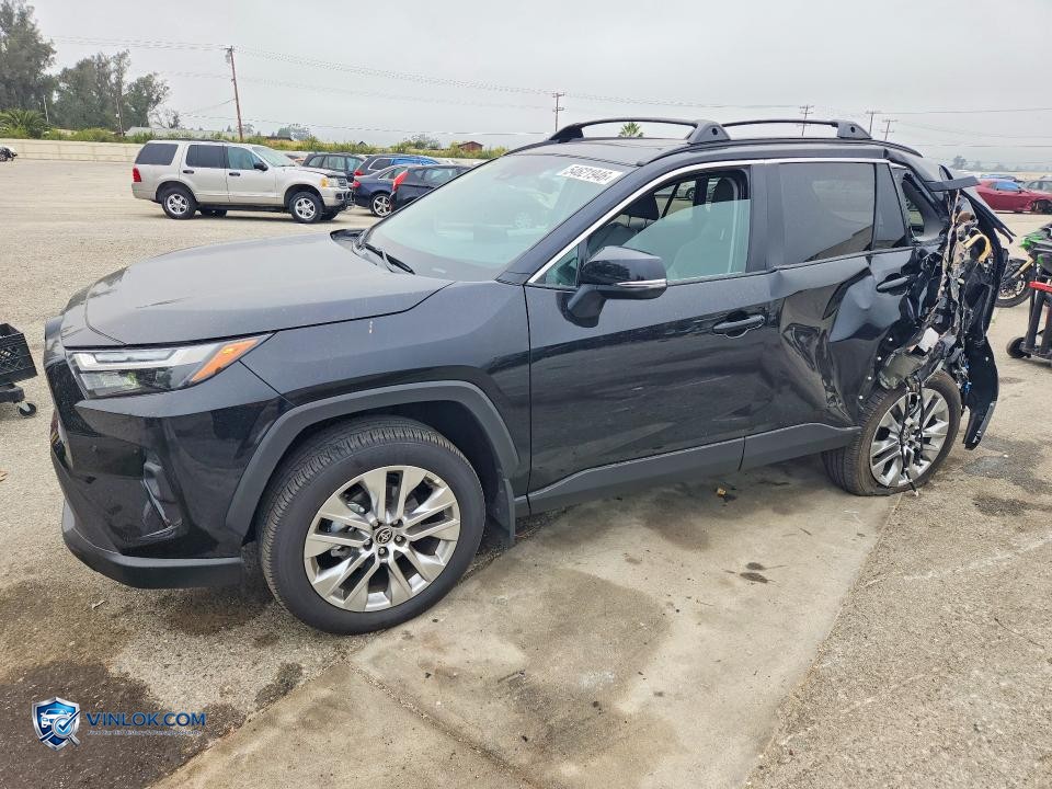 2025 TOYOTA RAV4 XLE PREMIUM – Lot 54621946 auction photo
