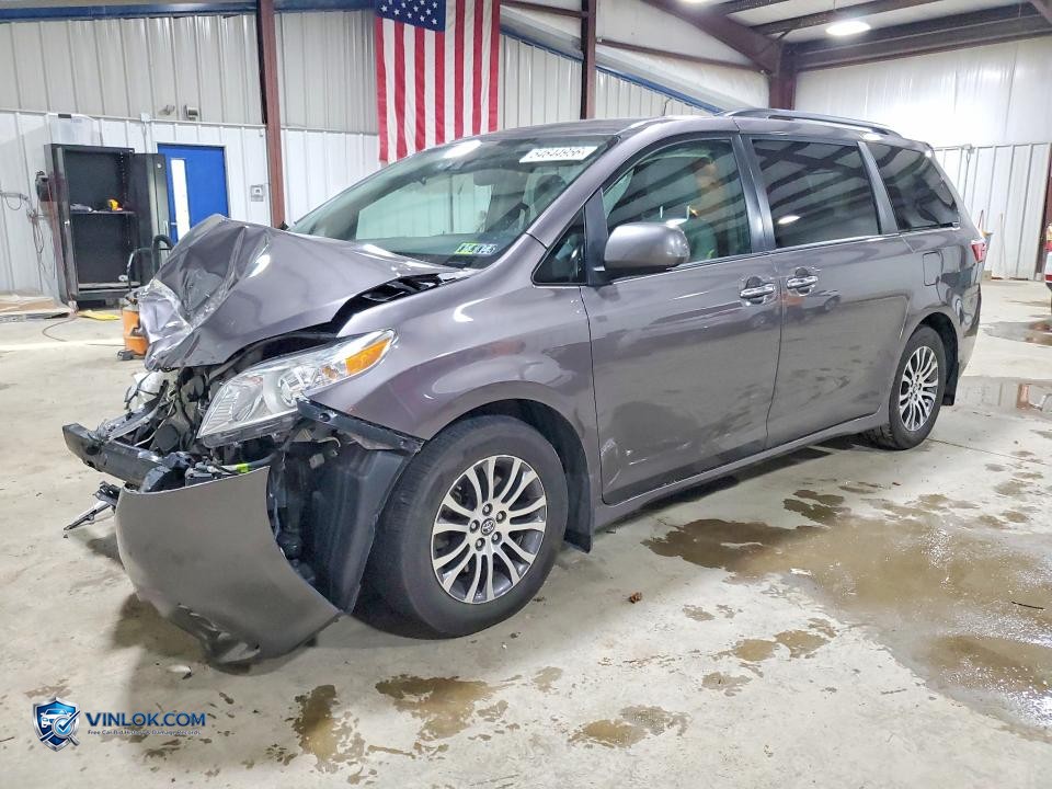 2019 TOYOTA SIENNA XLE PREMIUM 8-PASSENGER – Lot 54644956 auction photo