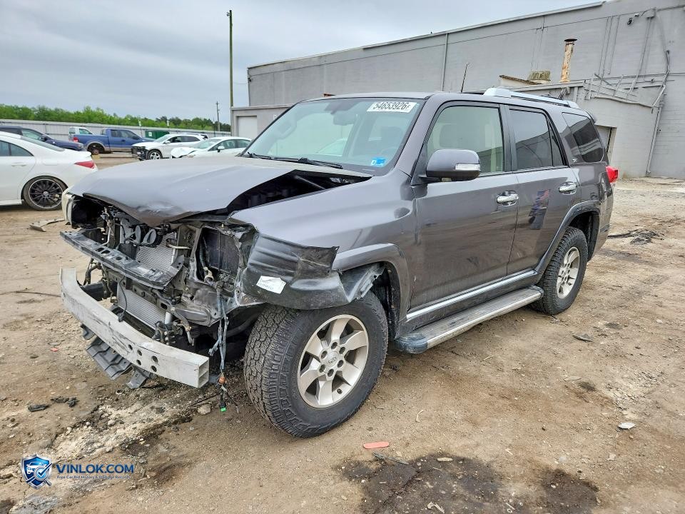 2013 TOYOTA 4RUNNER SR5 – Lot 54653926 auction photo