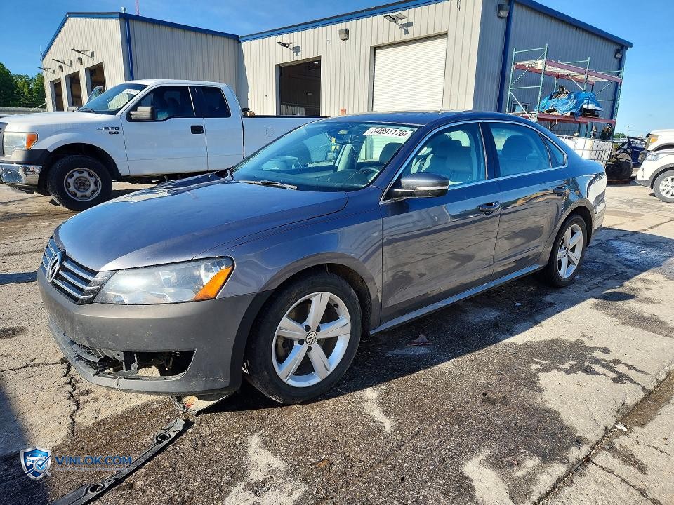 2013 VOLKSWAGEN PASSAT SE – Lot 54691176 auction photo