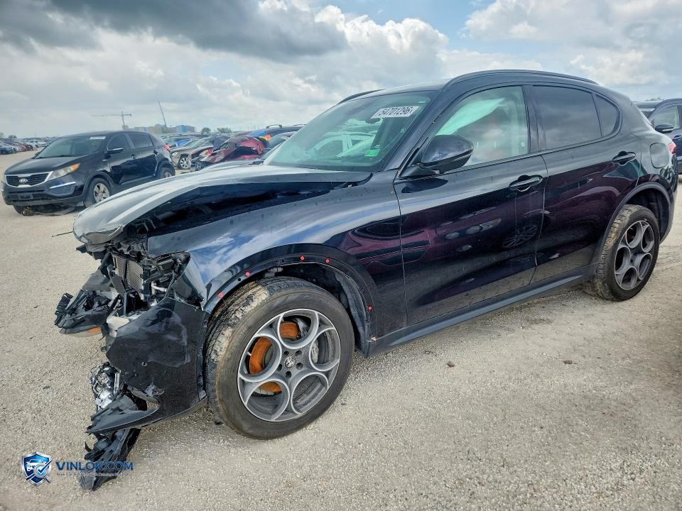 2021 ALFA ROMEO STELVIO SPORT – Lot 54701296 auction photo
