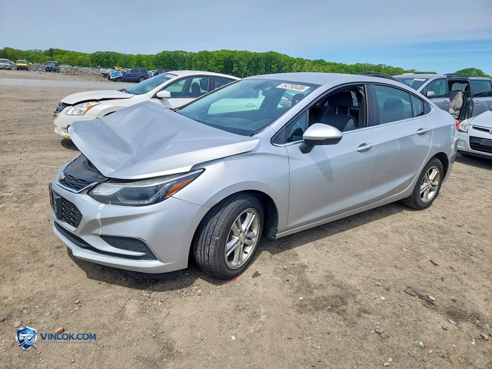 2017 CHEVROLET CRUZE LT – Lot 54790406 auction photo