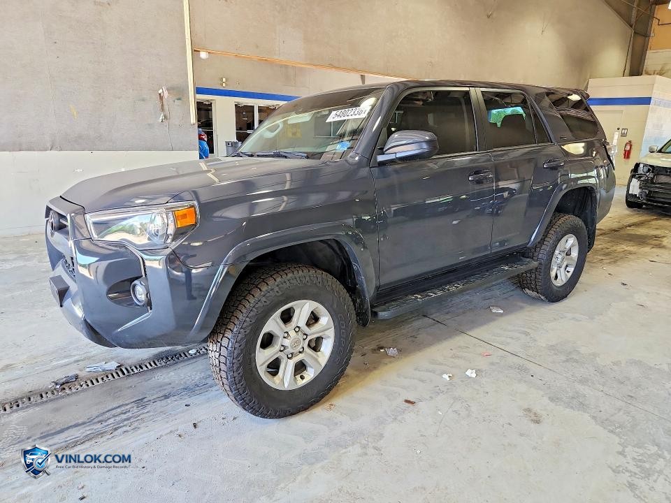 2024 TOYOTA 4RUNNER SR5 – Lot 54802336 auction photo
