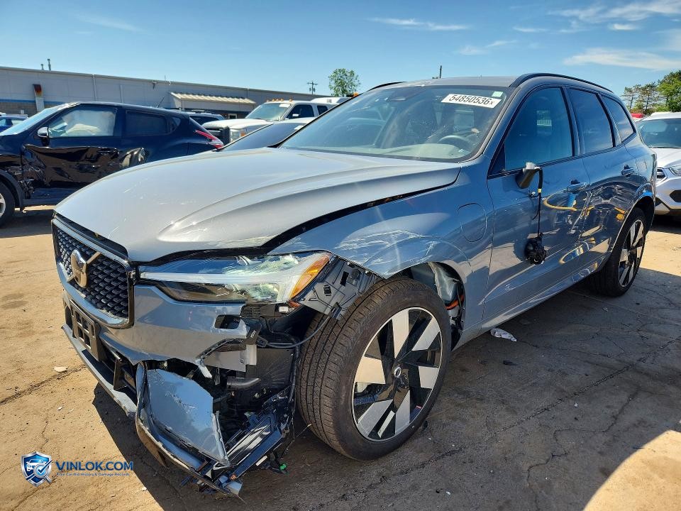 2024 VOLVO XC60 PLUS – Lot 54850536 auction photo