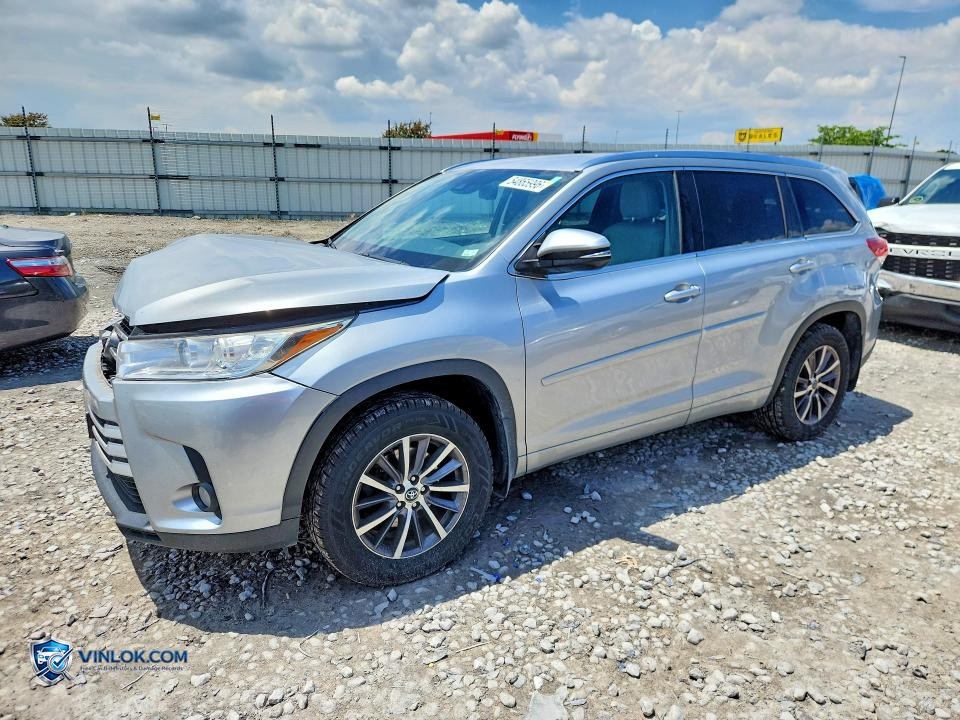 2017 TOYOTA HIGHLANDER XLE – Lot 54865996 auction photo