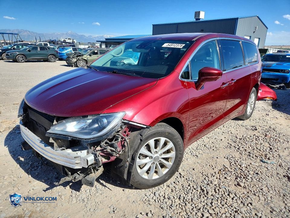 2019 CHRYSLER PACIFICA TOURING PLUS – Lot 54912376 auction photo