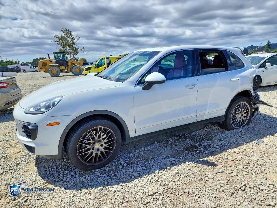 2017 PORSCHE CAYENNE S – Lot 54913076 auction photo