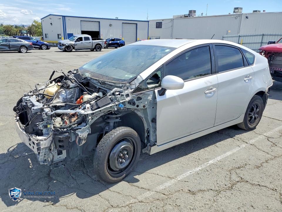 2015 TOYOTA PRIUS TWO – Lot 54914046 auction photo