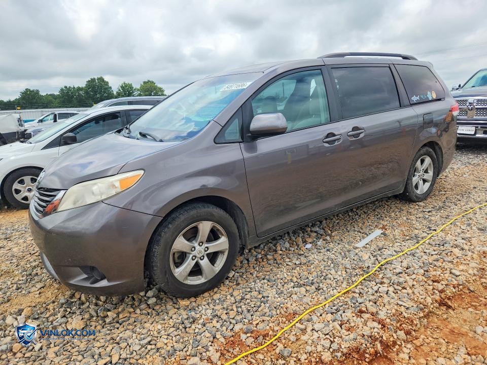 2012 TOYOTA SIENNA LE – Lot 54971686 auction photo