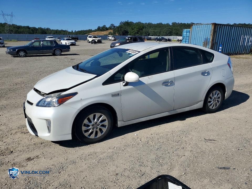 2015 TOYOTA PRIUS PLUG-IN HYBRID BASE – Lot 54974686 auction photo