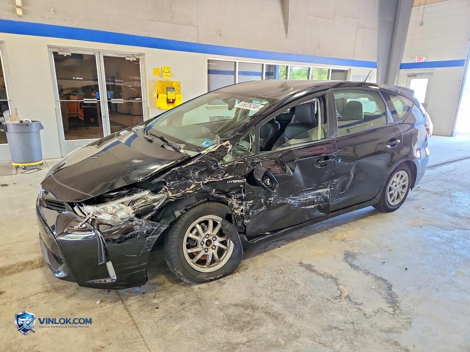 2017 TOYOTA PRIUS V FOUR – Lot 55026246 auction photo