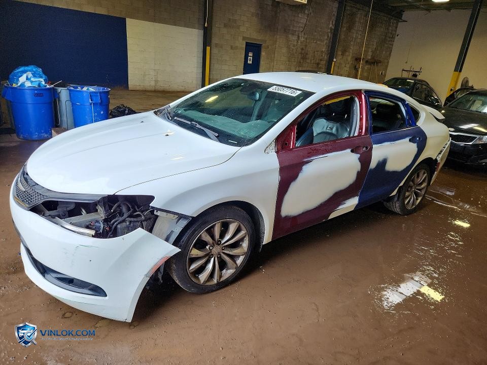 2015 CHRYSLER 200 S – Lot 55057716 auction photo