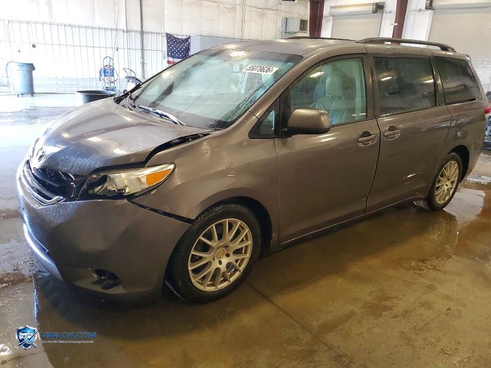 2011 TOYOTA SIENNA XLE 7-PASSENGER – Lot 55079636 auction photo
