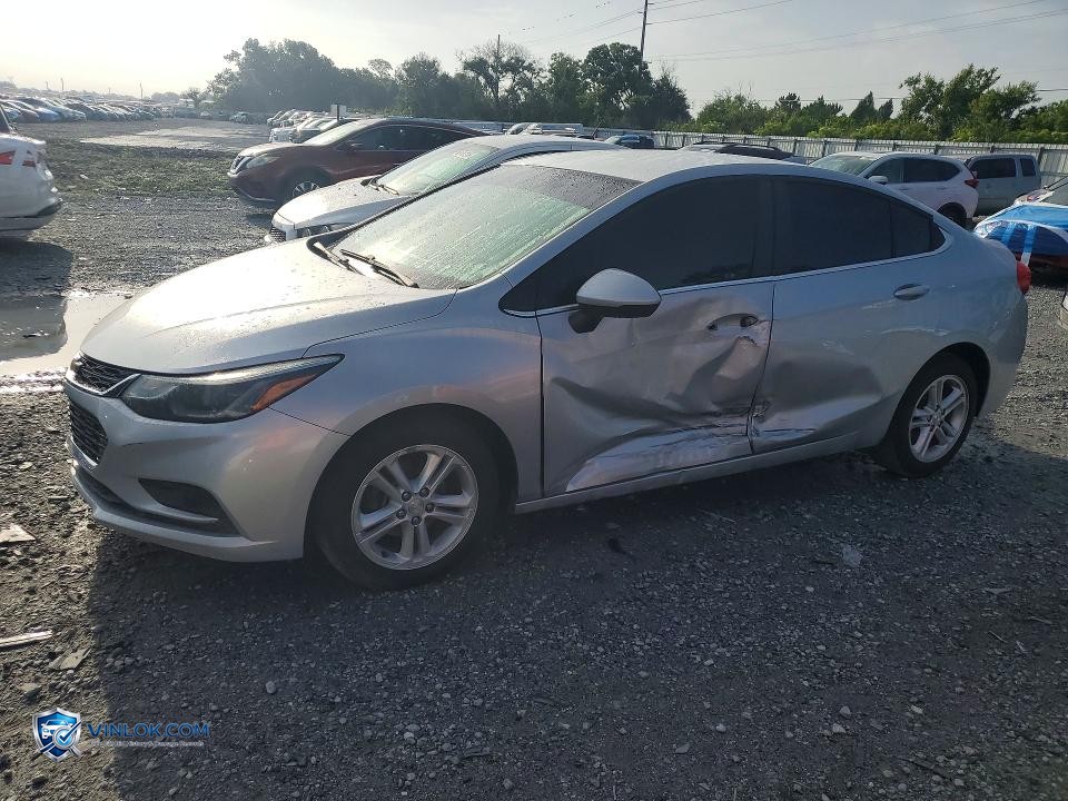2017 CHEVROLET CRUZE LT – Lot 55089746 auction photo