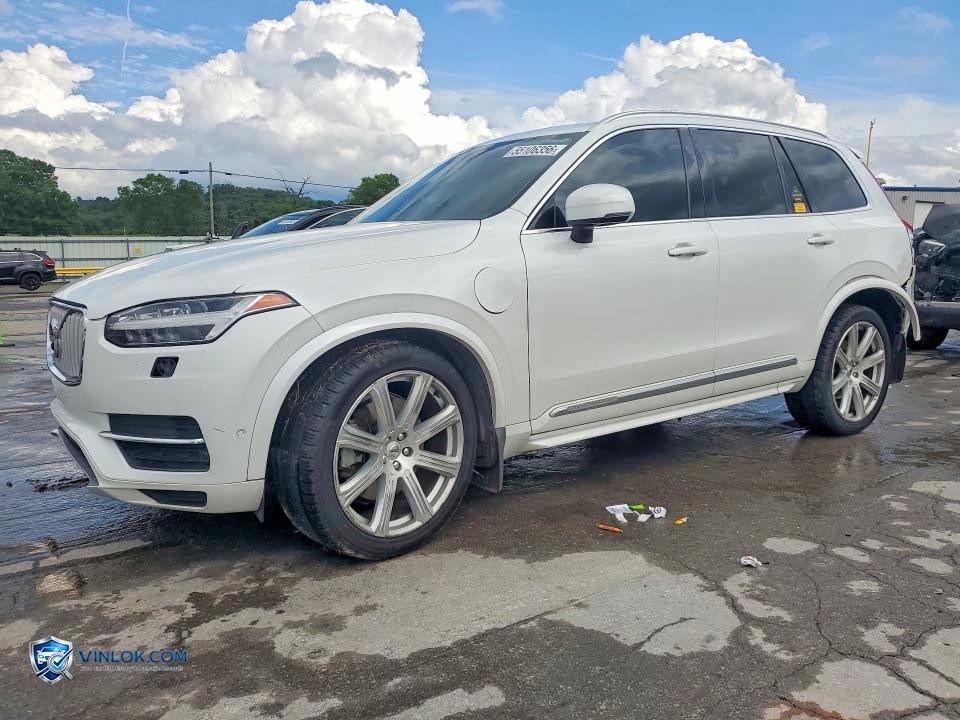2017 VOLVO XC90 T8 – Lot 55106356 auction photo