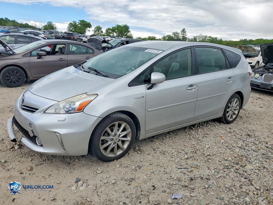 2012 TOYOTA PRIUS V FIVE – Lot 55137726 auction photo