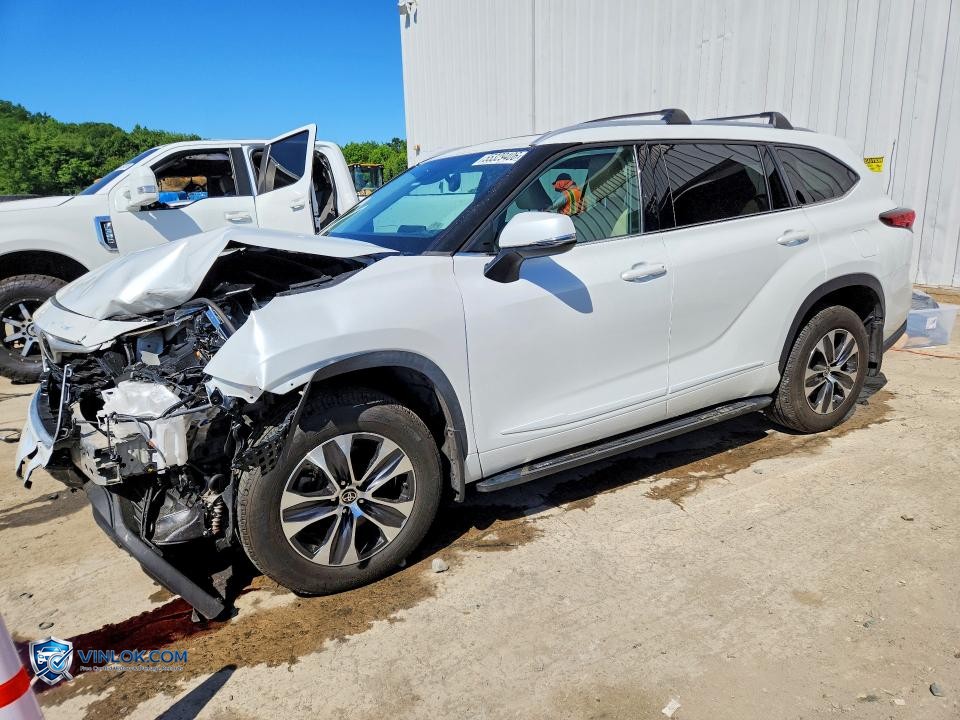 2022 TOYOTA HIGHLANDER XLE – Lot 55329406 auction photo