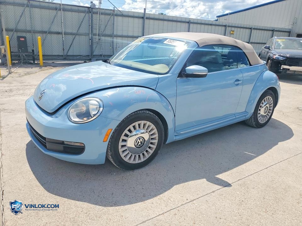 2015 VOLKSWAGEN BEETLE 1.8T – Lot 55358156 auction photo