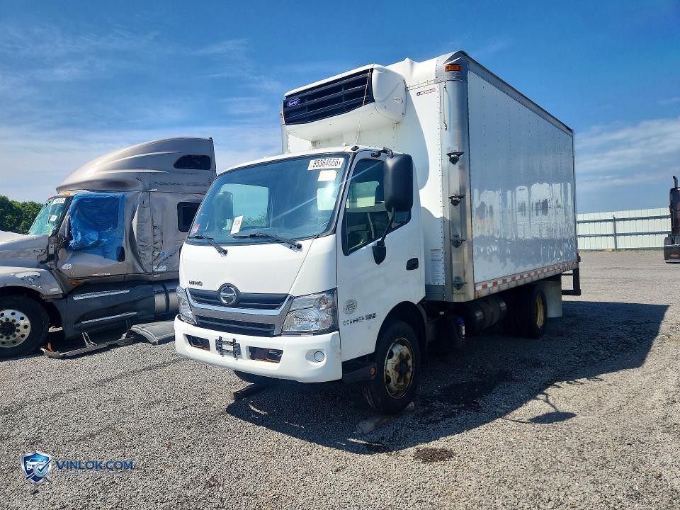 2018 HINO 195 REFRIGERATED BOX TRUCK – Lot 55364656 auction photo