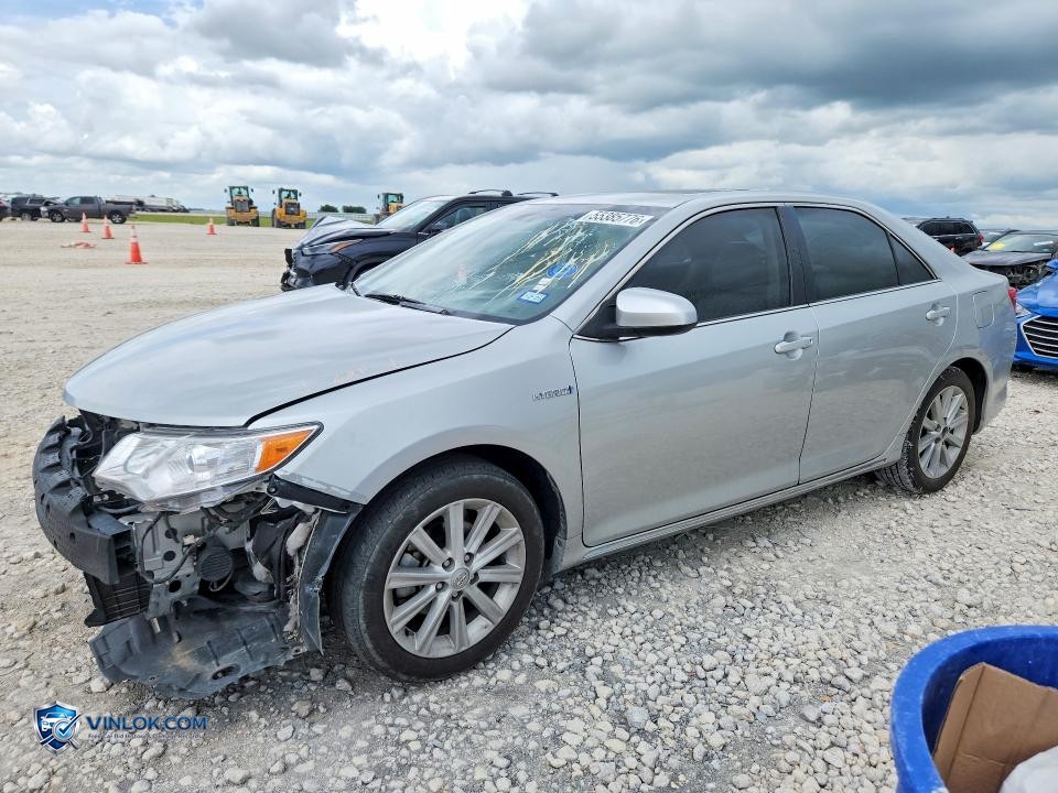 2013 TOYOTA CAMRY HYBRID XLE – Lot 55385776 auction photo