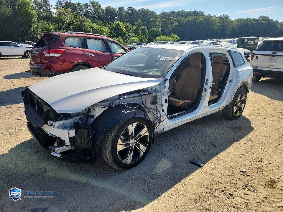 2020 VOLVO V60 CROSS COUNTRY T5 MOMENTUM – Lot 55386596 auction photo
