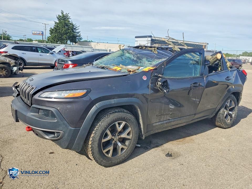 2015 JEEP CHEROKEE TRAILHAWK – Lot 55398276 auction photo