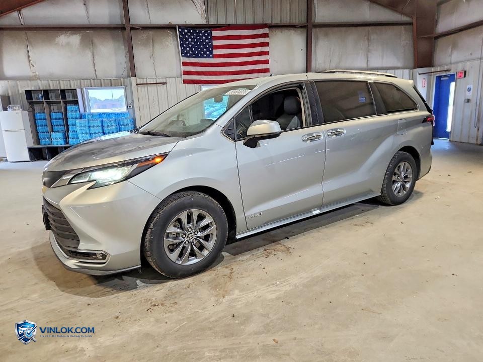 2021 TOYOTA SIENNA XLE – Lot 55404036 auction photo