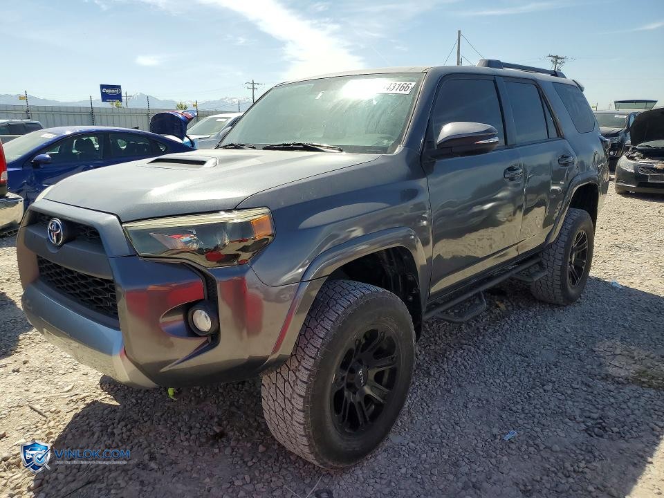 2017 TOYOTA 4RUNNER TRD OFF-ROAD – Lot 55443166 auction photo