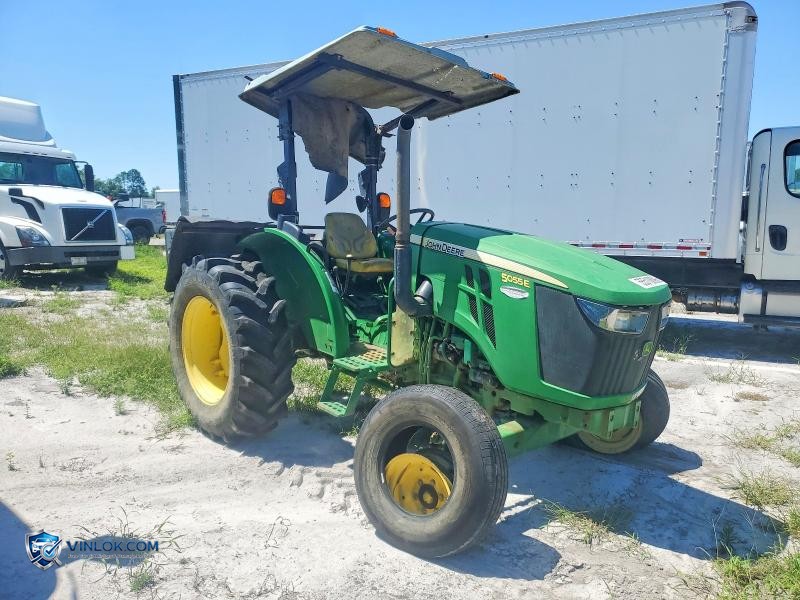 2015 JOHN DEER INDUSTRIAL EQUIPMENT – Lot 55510896 auction photo