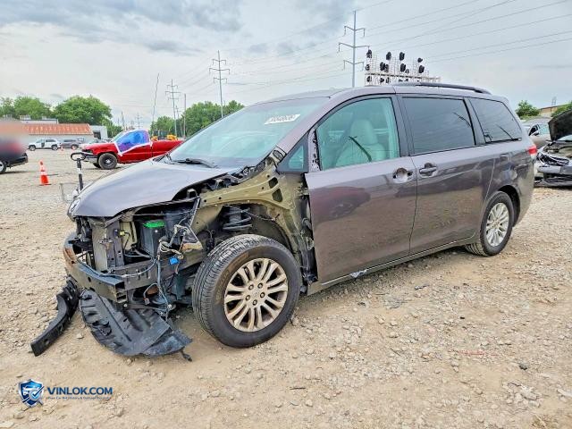 2014 TOYOTA SIENNA XLE 8-PASSENGER – Lot 55548636 auction photo