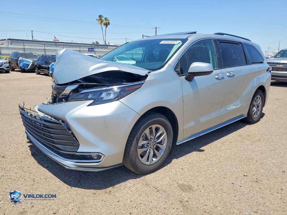 2024 TOYOTA SIENNA XLE – Lot 55550366 auction photo