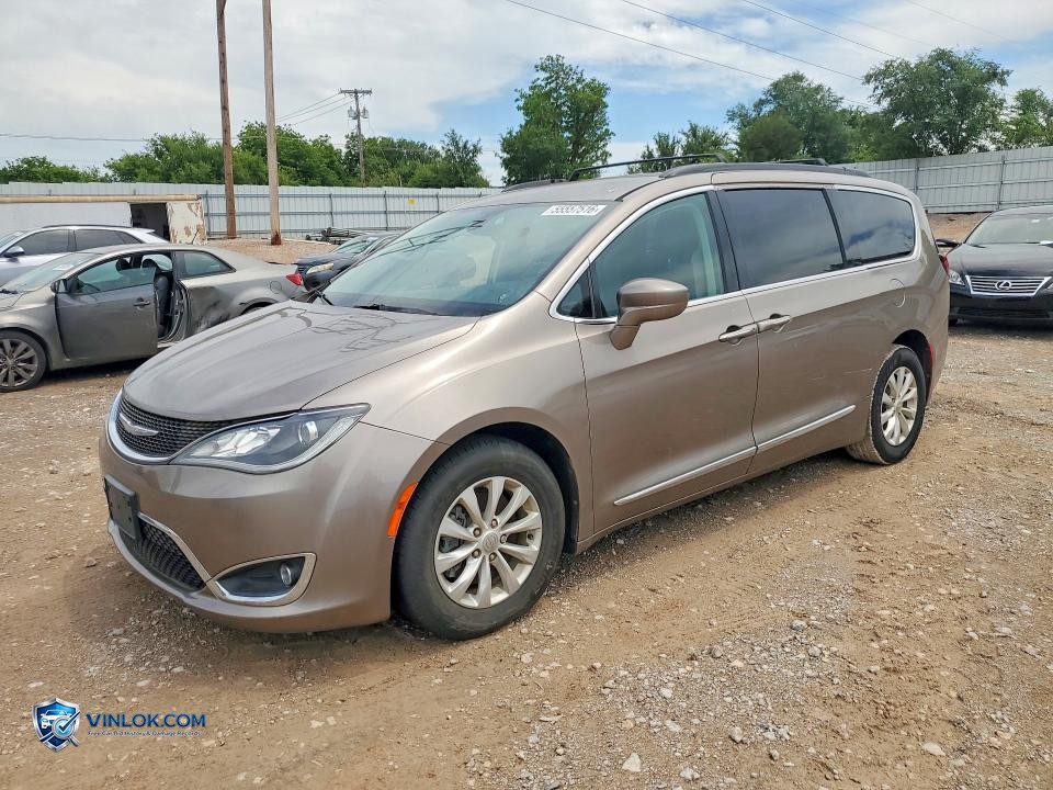 2017 CHRYSLER PACIFICA TOURING L – Lot 55557516 auction photo