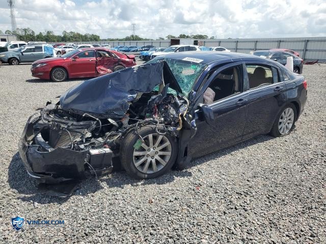 2012 CHRYSLER 200 TOURING – Lot 55595066 auction photo