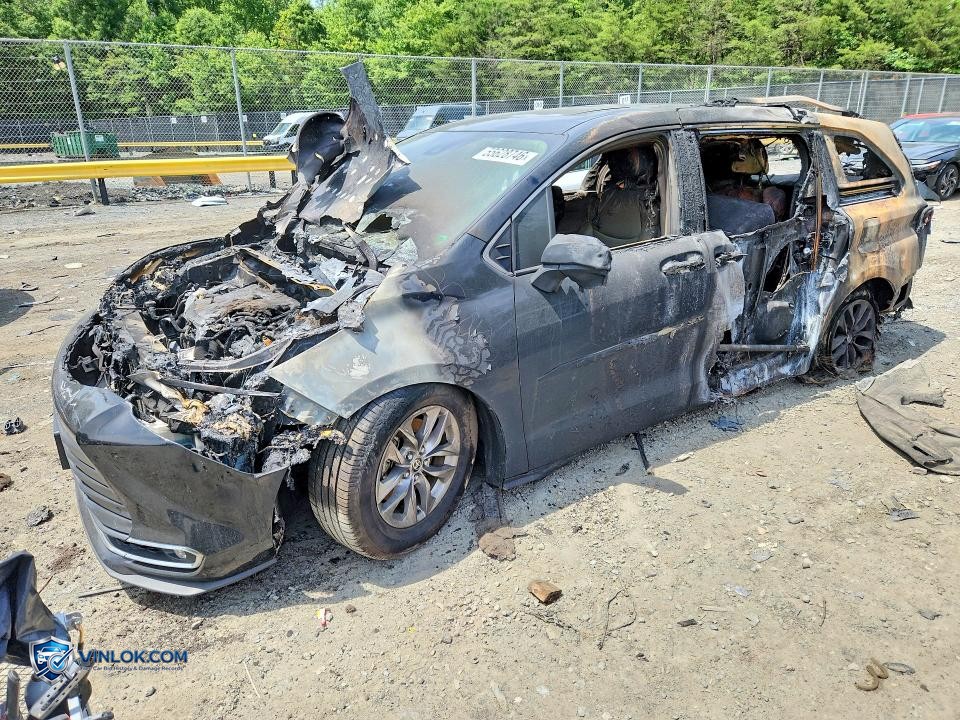 2022 TOYOTA SIENNA XLE – Lot 55628746 auction photo