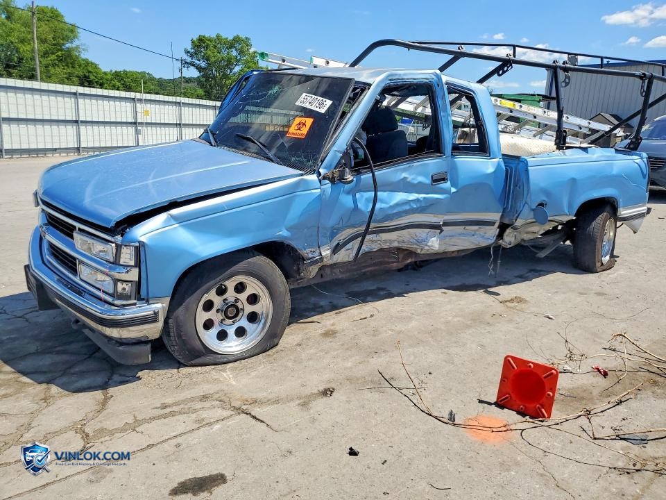 1997 CHEVROLET GMT-400 C2500 – Lot 55740196 auction photo