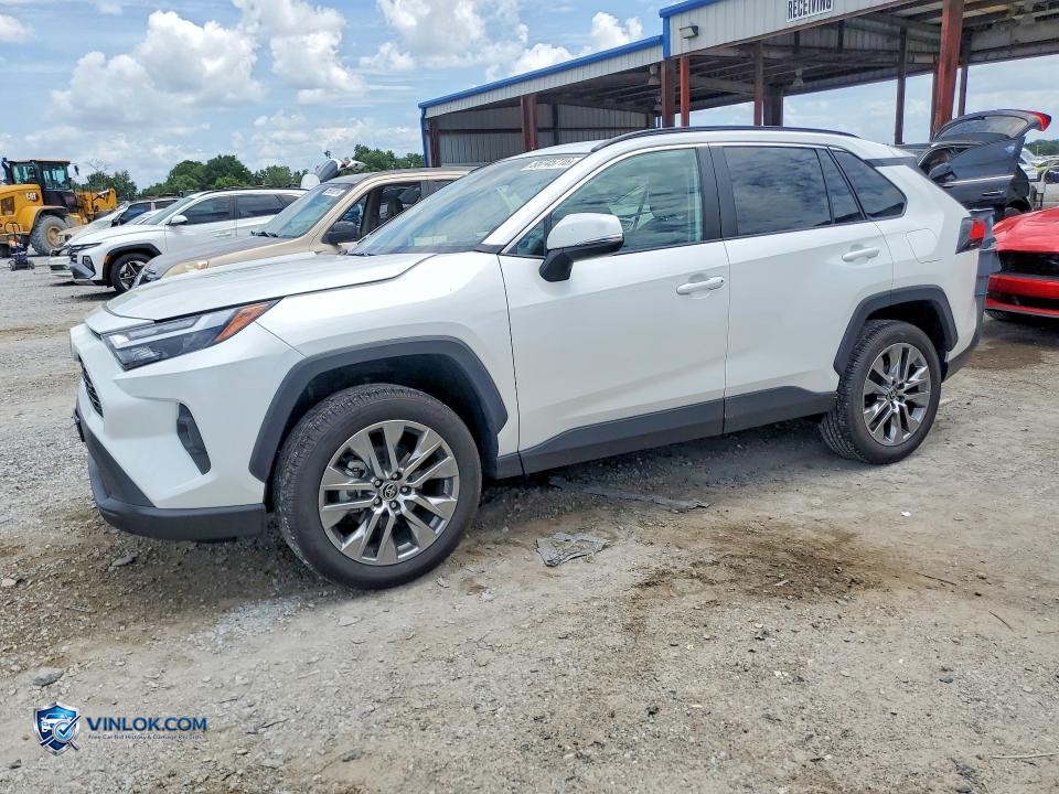 2023 TOYOTA RAV4 XLE PREMIUM – Lot 55745716 auction photo