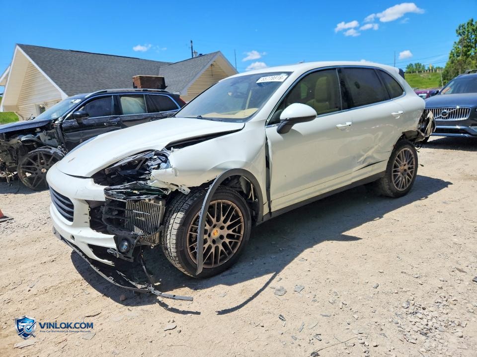 2016 PORSCHE CAYENNE S – Lot 55778916 auction photo