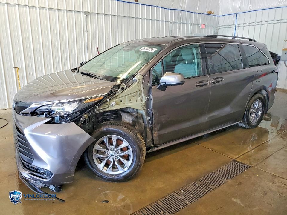 2024 TOYOTA SIENNA LE – Lot 55784626 auction photo