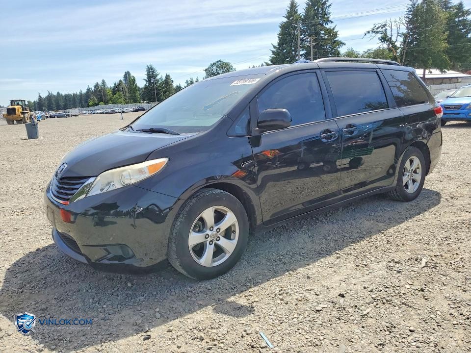 2013 TOYOTA SIENNA LE – Lot 55789106 auction photo