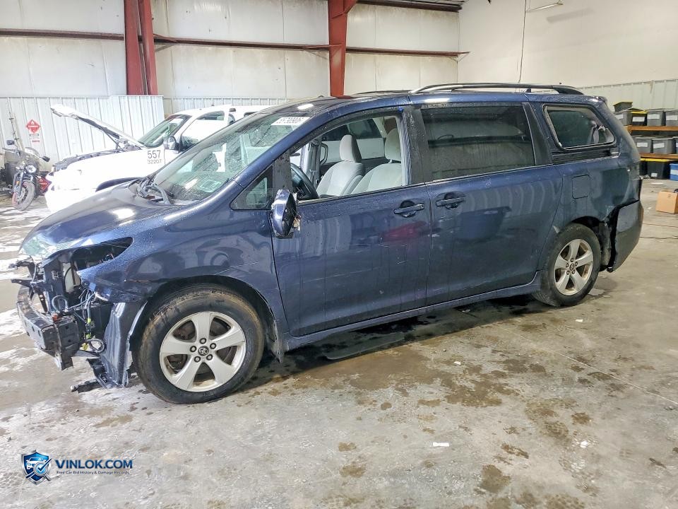 2018 TOYOTA SIENNA LE – Lot 55790906 auction photo