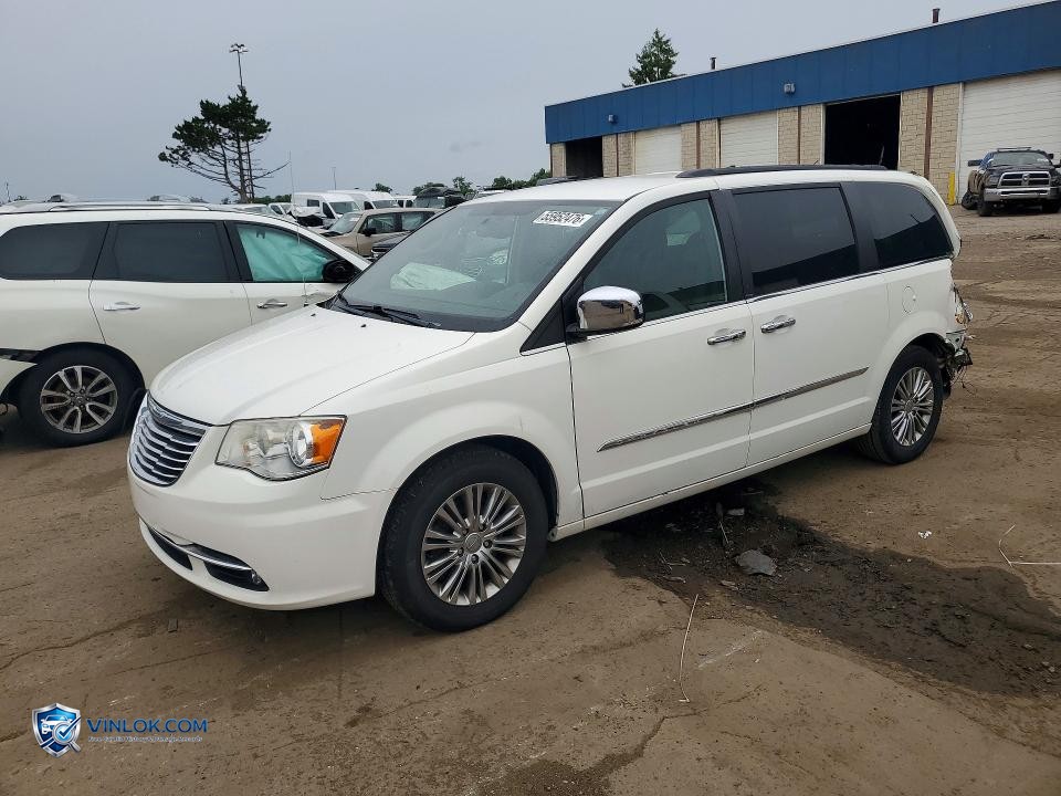2013 CHRYSLER TOWN & COUNTRY TOURING L – Lot 55952476 auction photo