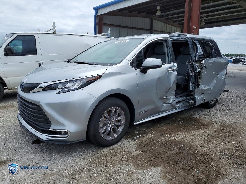 2021 TOYOTA SIENNA XLE – Lot 55960956 auction photo