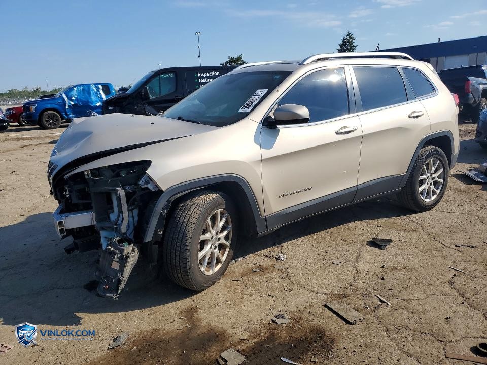 2015 JEEP CHEROKEE LATITUDE – Lot 55988516 auction photo